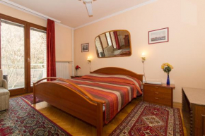  Budavar Bed and Breakfast  Будапешт